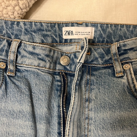 Zara split hem jeans - Picture 2 of 6